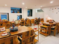大堂-毛辣果·贵州红酸汤牛肉火锅(西单店)
