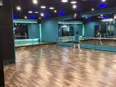 -威仕顿健身游泳(御锦城店)
