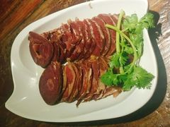 伊利熏马肠-霄汉羊排(万松园一店)