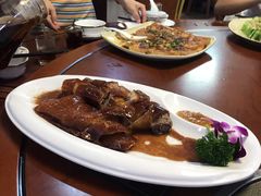 -建豪美食山庄