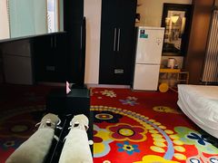 -喜鹊愉家酒店(郑州曼哈顿博览中心地铁站店)