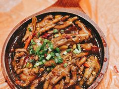 糯叽叽香辣鸡爪-乐乐大排档·30年老字号(浙江路店)