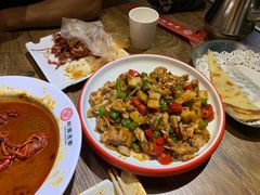 麻辣小炒牛蛙-叶派龙虾•招牌香辣蟹·海鲜(中海国际店)