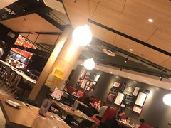 大堂-必胜客(新中纬店)