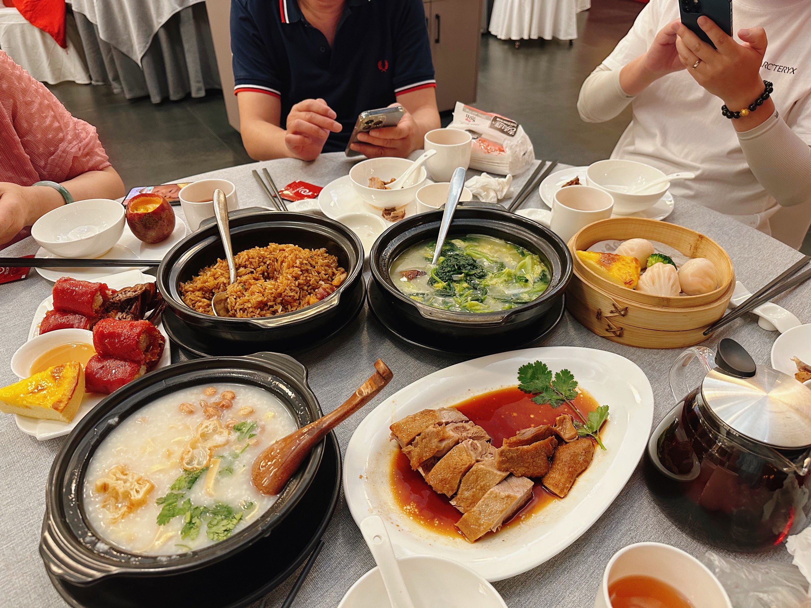 n「潮府馆(大宁灵石公园店)」
是我心中的早茶yyds!