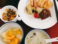 -西安绿地假日酒店