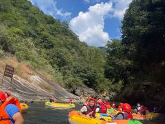 -罗田大别山峡谷漂流