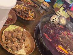 -黄潇洒老火锅(九眼桥宏济巷店)