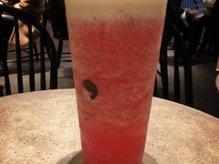 芝芝莓莓-喜茶(上海正大广场店)