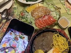 -月亮眼花园餐厅书吧酒吧