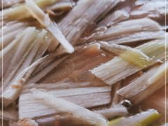 -金卯白肉罩火烧