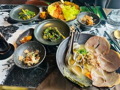 -FLAIR顶层餐厅酒吧(浦东丽思卡尔顿酒店)