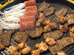 -三国惹火烤肉·中日韩烤肉集合店(百草路店)