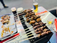 -胡记烧烤(黄山新村总店)