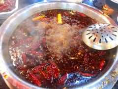 红锅-九尺赵老四鲜鹅肠火锅