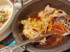 -云海肴·汽锅鸡·云南菜(天山百盛优客店)