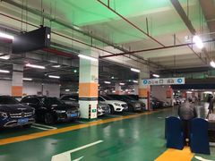地下停车场-苏州汇融广场假日酒店