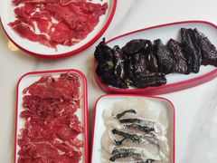 -毛辣果·贵州红酸汤牛肉火锅(西单店)
