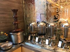 自助取餐区-北京王府井希尔顿酒店·万斯阁西餐厅