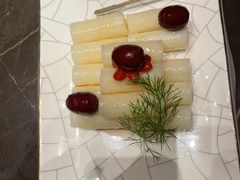 -海派悦庭·海胆烧麦·新融合菜(凯德广场店)