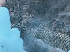 -大平台龙居瀑布旅游区