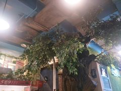 -马路边边串串香形象店(磐石路店)