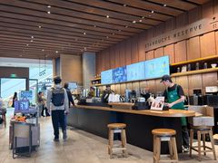 -星巴克臻选(青岛金狮广场店)