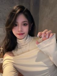 -花岐款式专研健康美甲沙龙
