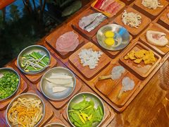 -银米·云南传统过桥米线(双廊黑金冠店)