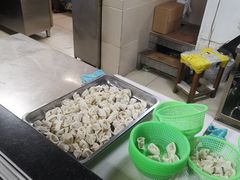 -周震馄饨