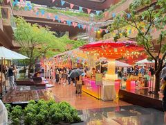 -瑞虹新天地月亮湾