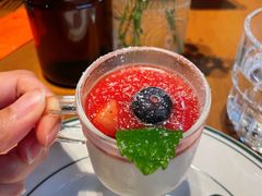 草莓牛奶布丁-Grande A'moo(上海万象城店)