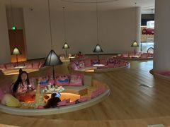 -涨巢·潮玩水疗局