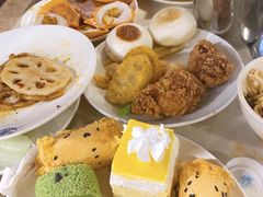 -爱客得牛排海鲜烤肉·火锅自助(春熙路黑金好店)