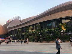 -临界音乐酒馆·小龙虾·江湖菜(华熙LIVE·鱼洞店)