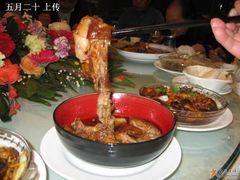 红烧蹄膀-上海老饭店(北京分店)