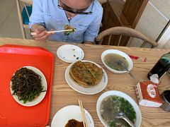 -一头牛馅饼店总店(卫工街店)
