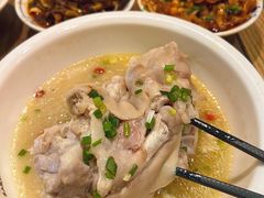 -肖四女乐山跷脚牛肉(滨江天街店)