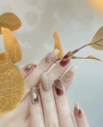 -拾光美甲美睫半永久