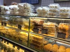 -白玉兰食品甜凤店(合生汇店)