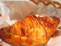 杏仁牛角-麦田工坊(月湖店)