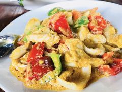 -Chom Cafe and Restaurant