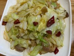 包菜炒三层肉-斯丹姜母鸭·古法干香(田安南路店)