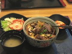-炼火烤肉店