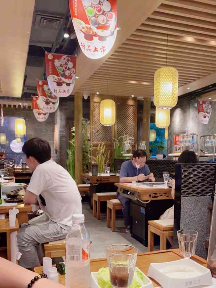 渡娘火锅(朝阳门店)-"吃了一个半小时,三个女生从直着腰板到撑到.
