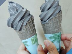 -麦当劳(中山公园龙之梦店)