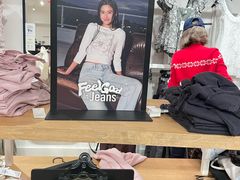 -Hollister(天环广场店)