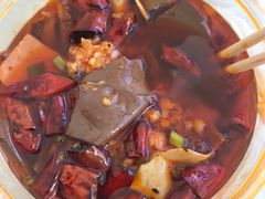 -鑫巴蜀小镇 · 水煮鱼专研店(玉桥店)