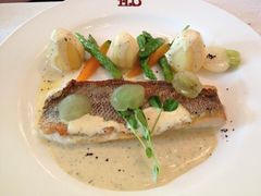 煎鲈鱼-福楼法餐厅FLO