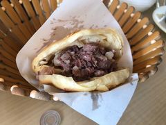 -闫家驴肉老店(华电一校店)